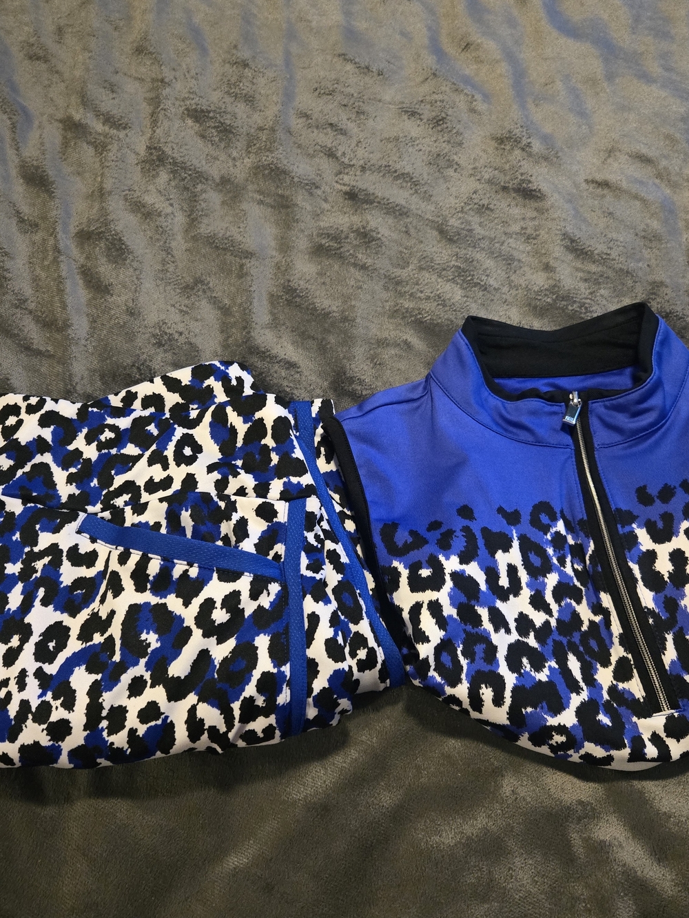 Set Tail Blue and Black Leopard Mini Skirt And Top - Picture 4 of 12